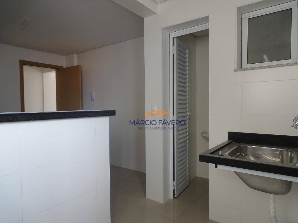 Apartamento à venda com 3 quartos, 114m² - Foto 3