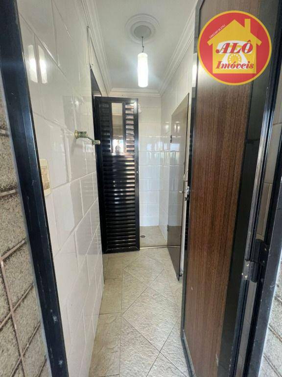 Apartamento à venda com 5 quartos, 226m² - Foto 11