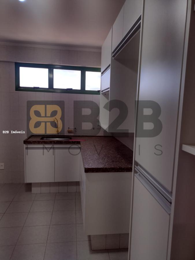 Apartamento à venda com 3 quartos, 128m² - Foto 6