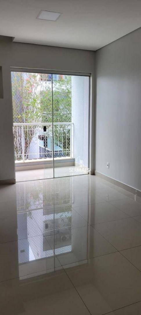 Apartamento para alugar com 3 quartos, 76m² - Foto 4