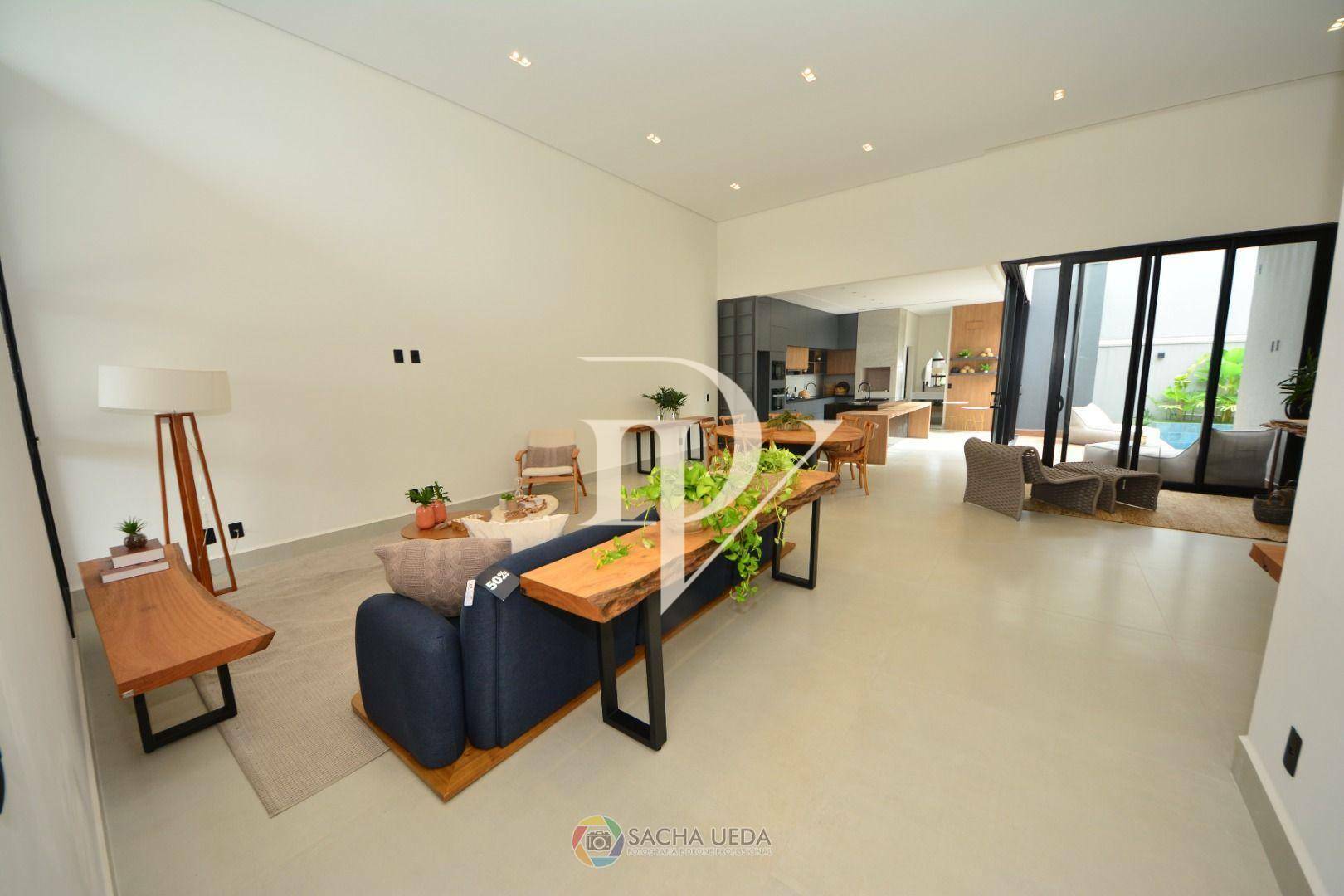 Casa à venda com 3 quartos, 220m² - Foto 4