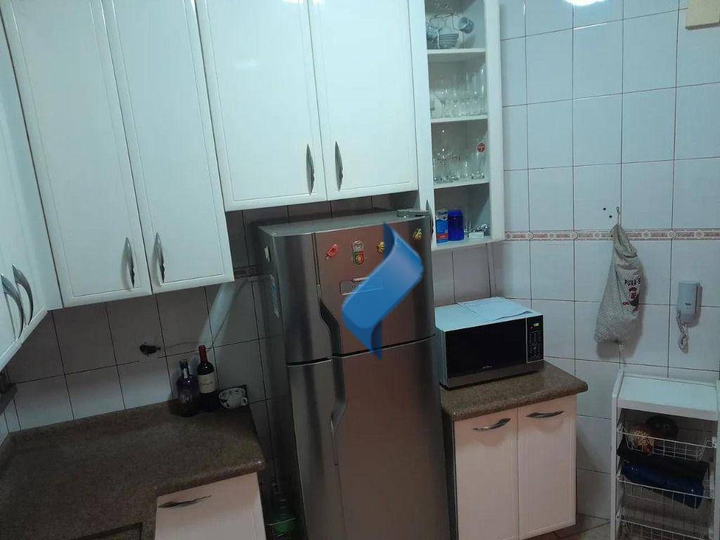 Apartamento à venda com 3 quartos, 97m² - Foto 4