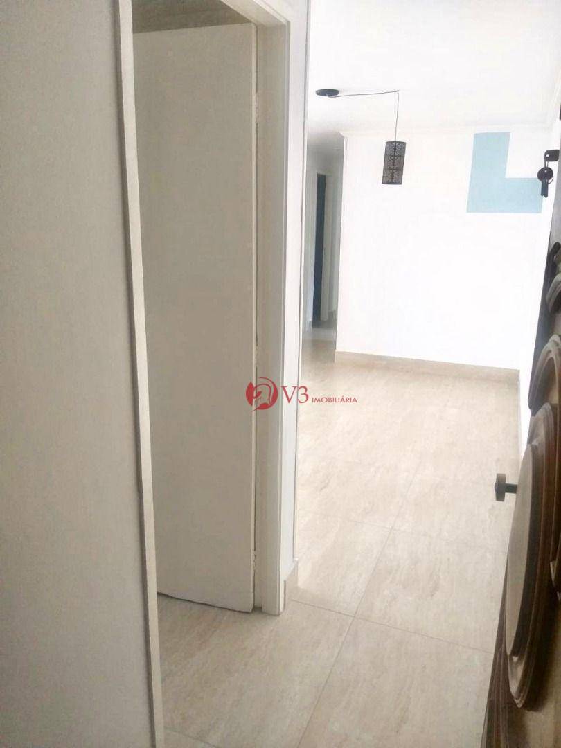 Apartamento à venda com 2 quartos, 72m² - Foto 10