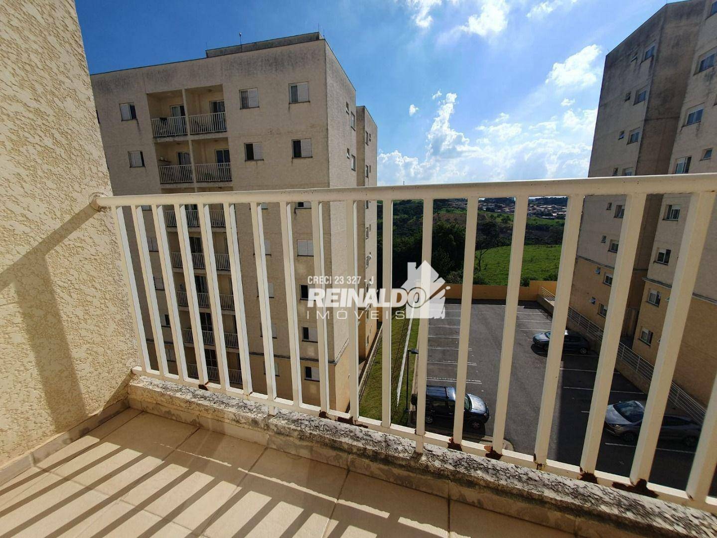 Apartamento à venda com 2 quartos, 53m² - Foto 2