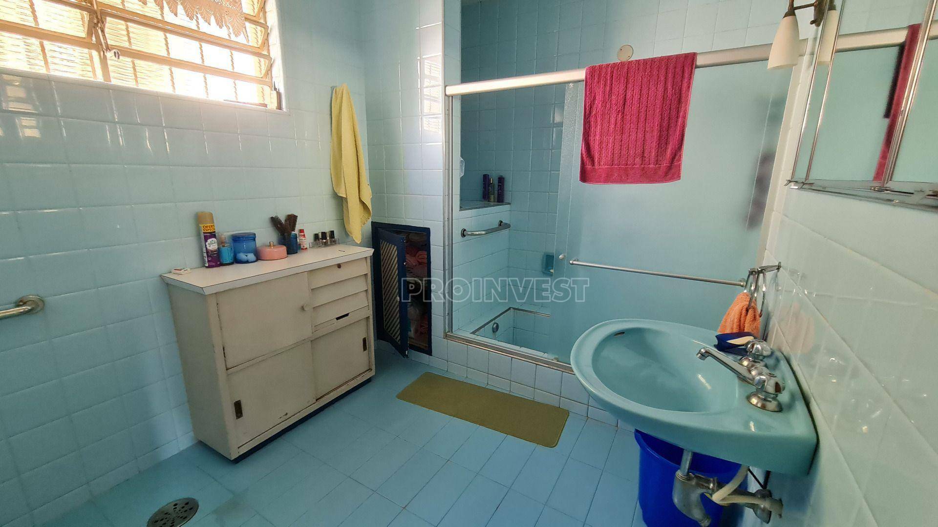 Casa para alugar com 3 quartos, 300m² - Foto 21