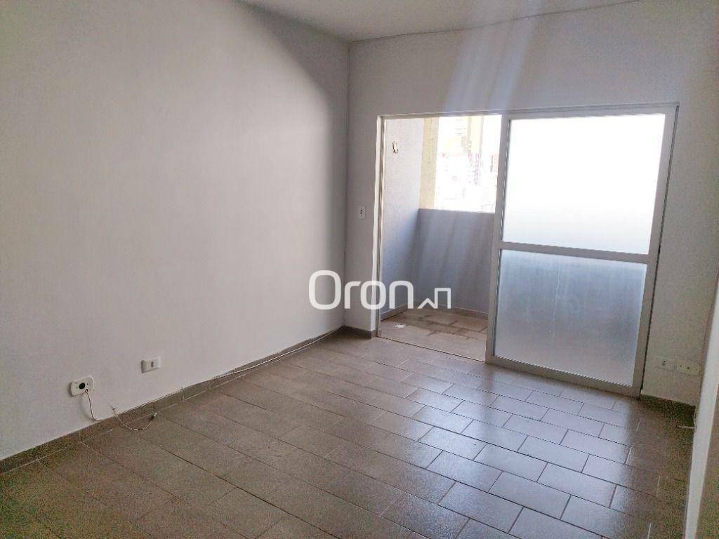 Apartamento à venda com 2 quartos, 62m² - Foto 2