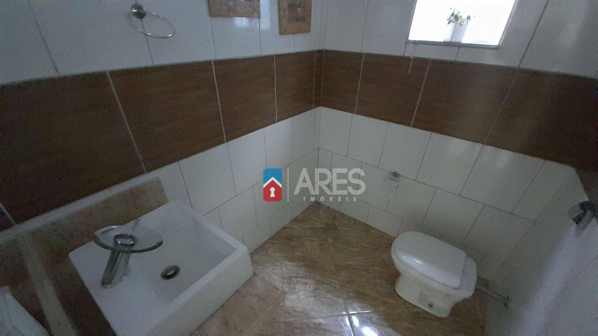 Casa à venda com 3 quartos, 200m² - Foto 3