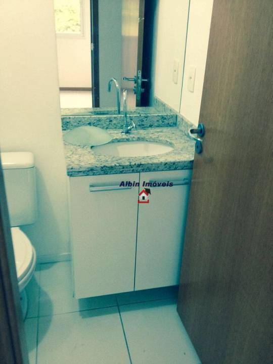 Apartamento à venda com 2 quartos, 67m² - Foto 10