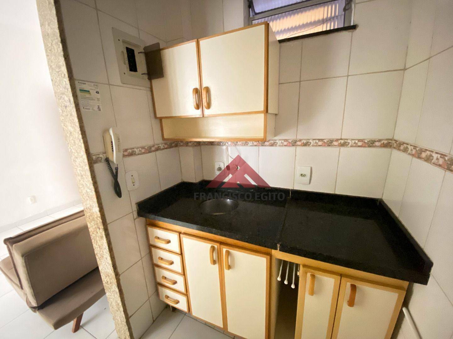 Apartamento à venda com 1 quarto, 45m² - Foto 13