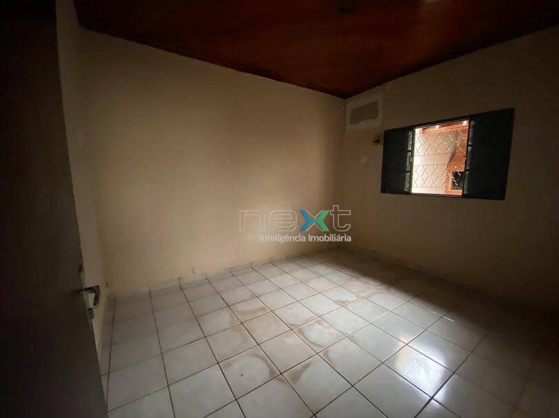 Casa à venda com 4 quartos, 136m² - Foto 9