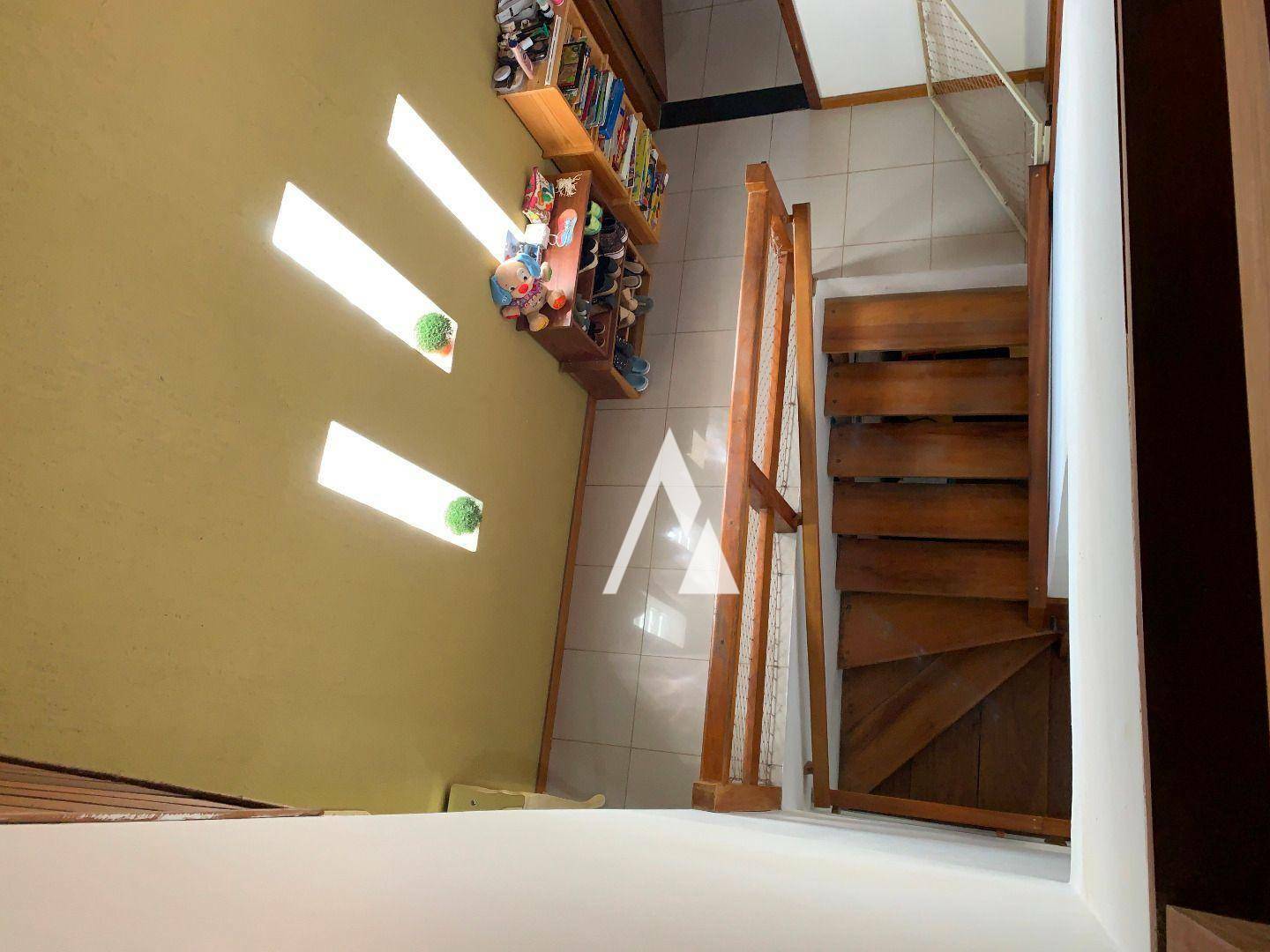 Casa à venda com 5 quartos, 320m² - Foto 33