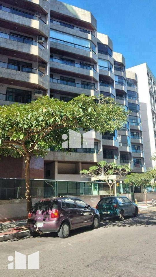 Apartamento à venda com 4 quartos, 341m² - Foto 2