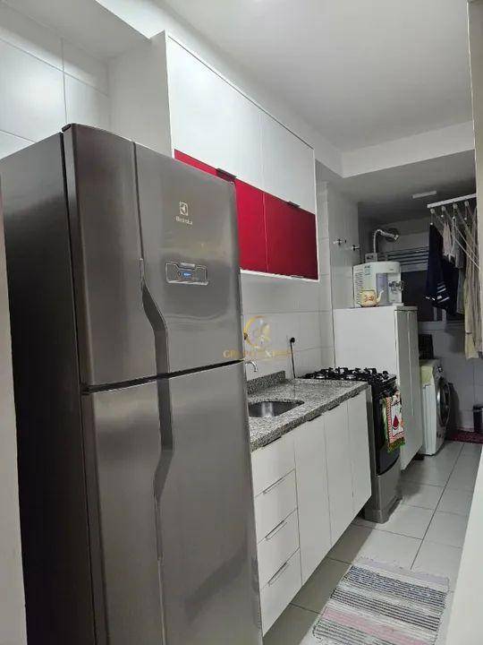 Apartamento à venda com 2 quartos, 65m² - Foto 13