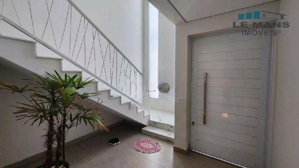 Casa de Condomínio à venda com 3 quartos, 220m² - Foto 3