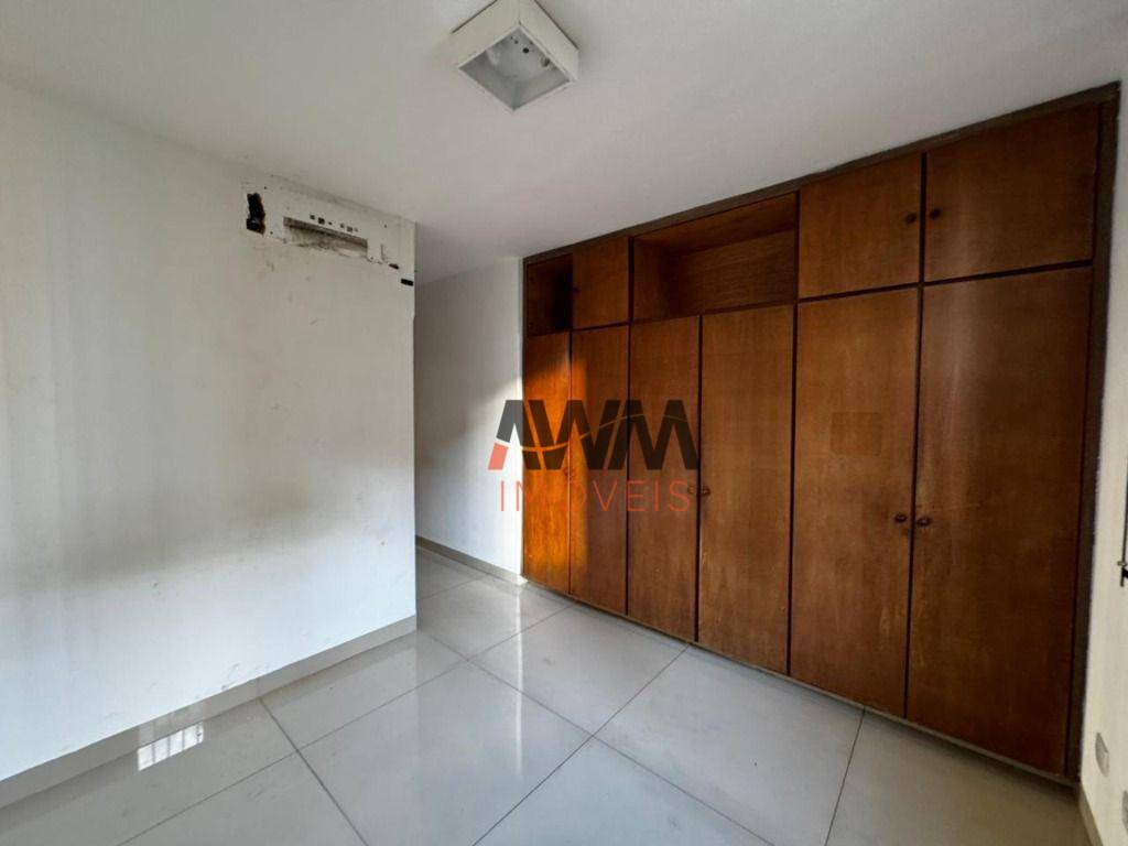 Apartamento à venda com 4 quartos, 140m² - Foto 11