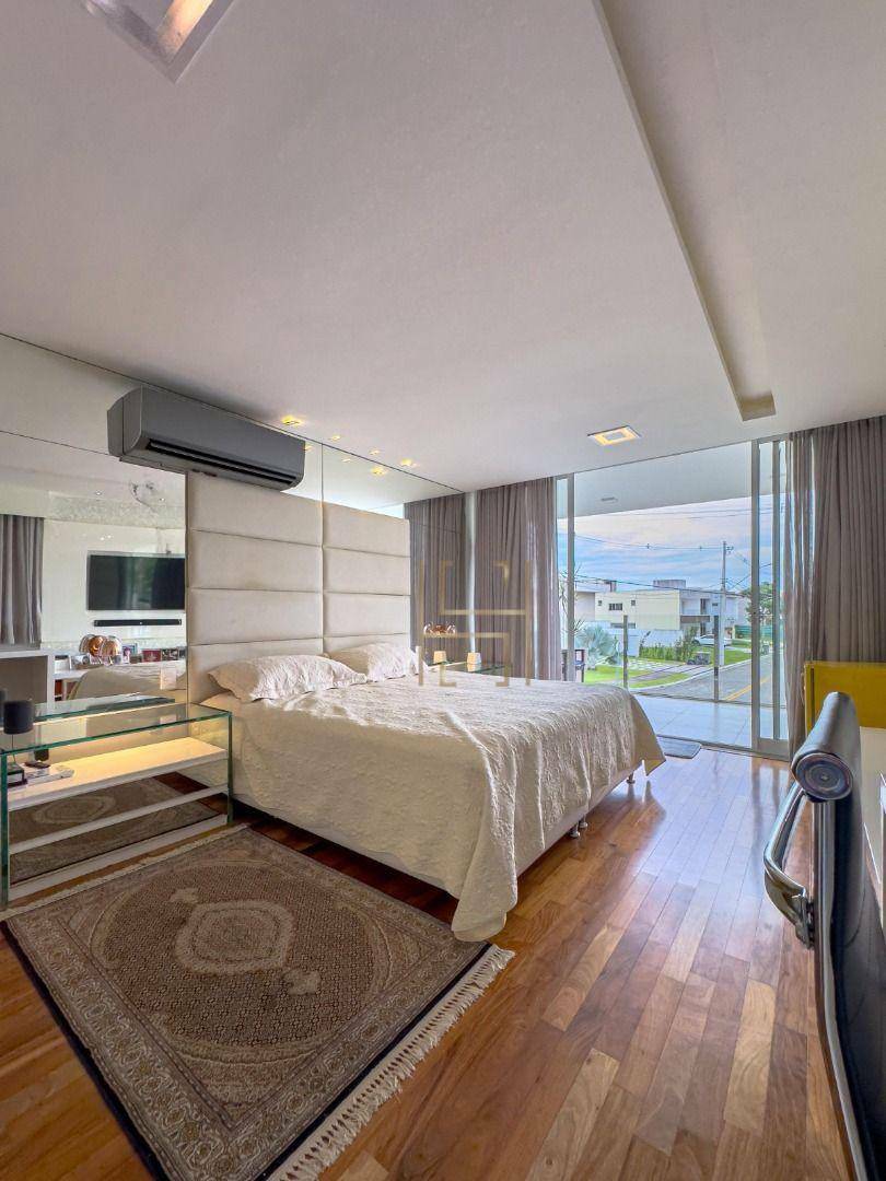 Casa de Condomínio à venda com 4 quartos, 350m² - Foto 13