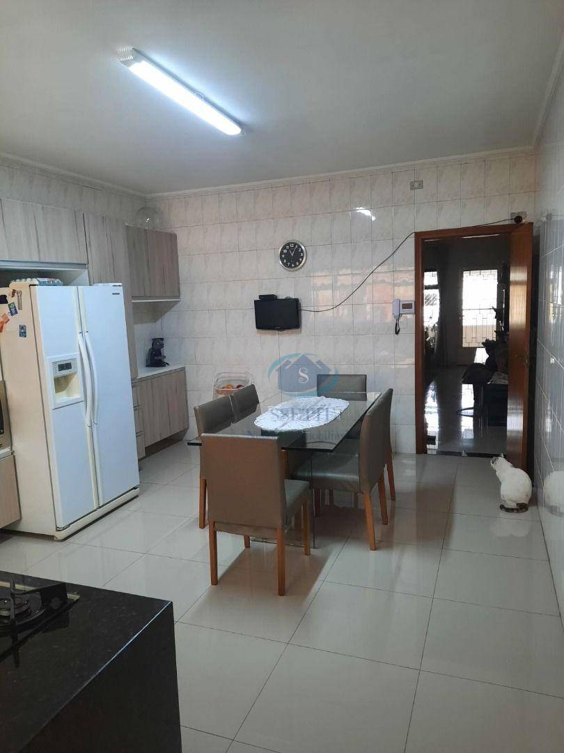 Sobrado à venda com 3 quartos, 170m² - Foto 4