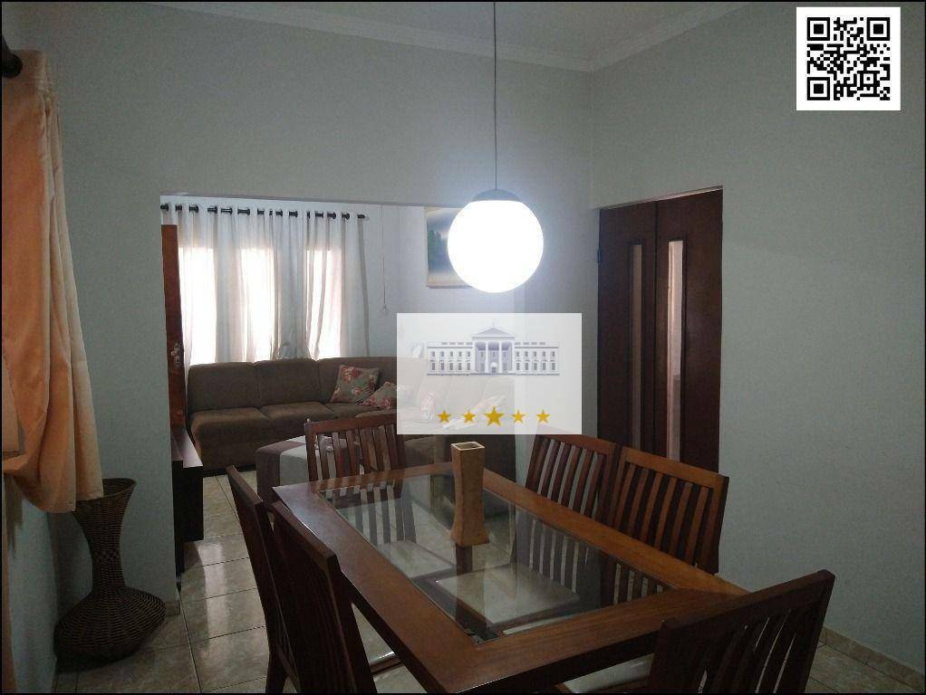 Casa à venda com 2 quartos, 187m² - Foto 1