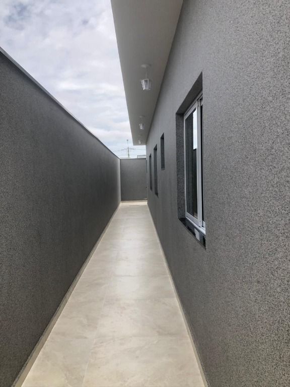 Casa à venda com 3 quartos, 120m² - Foto 11