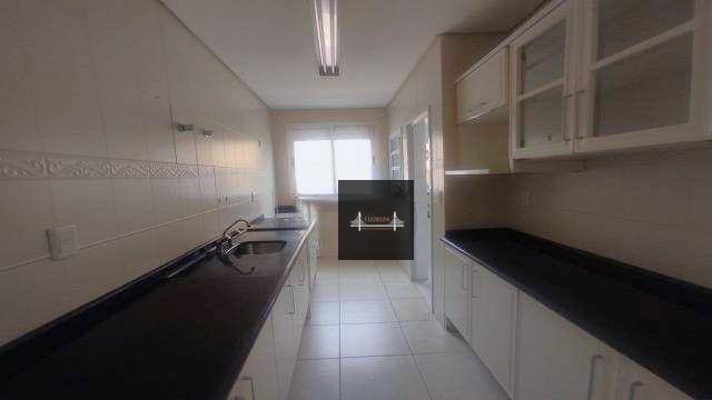 Apartamento à venda com 3 quartos, 137m² - Foto 5