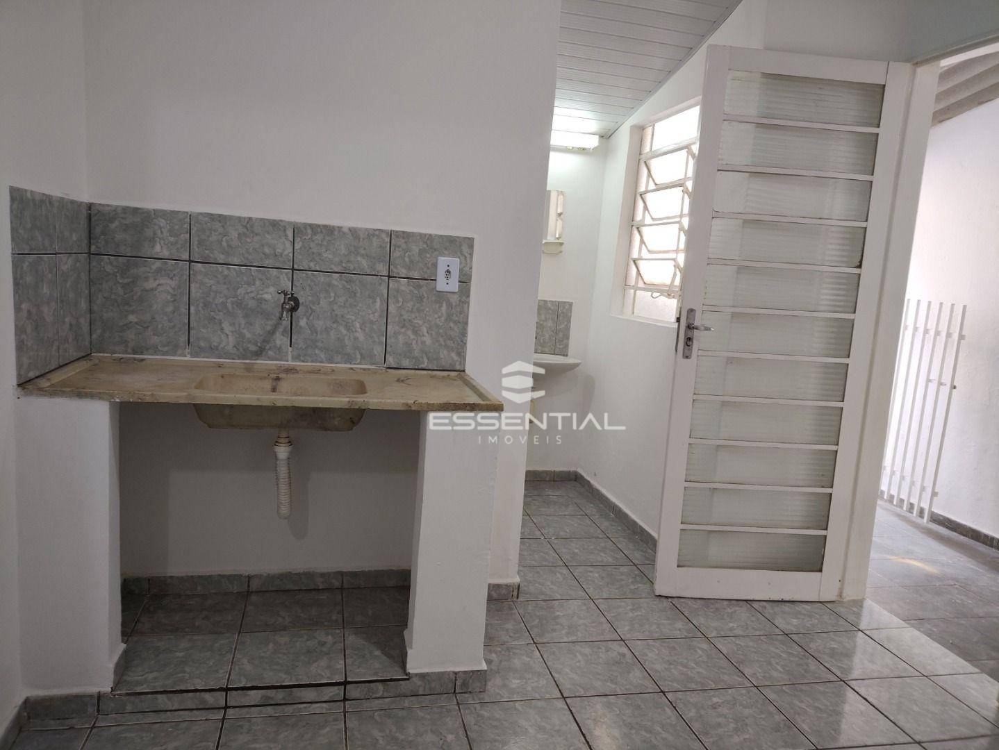 Casa para alugar com 1 quarto, 80m² - Foto 6