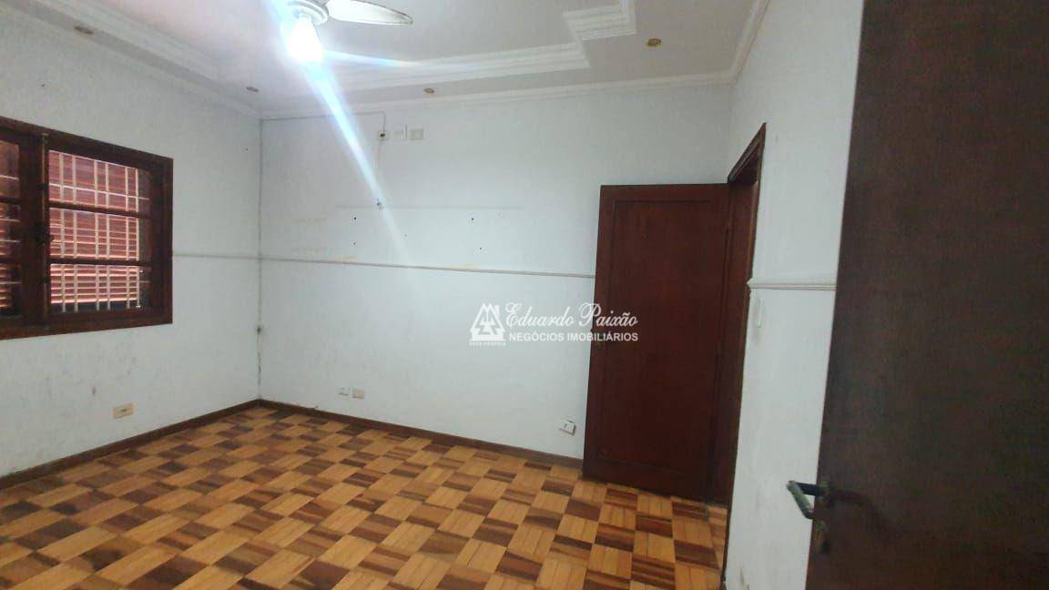 Casa para alugar com 3 quartos, 250m² - Foto 26