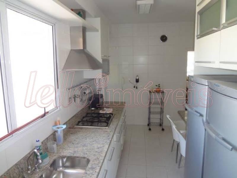 Apartamento para alugar com 3 quartos, 205m² - Foto 11