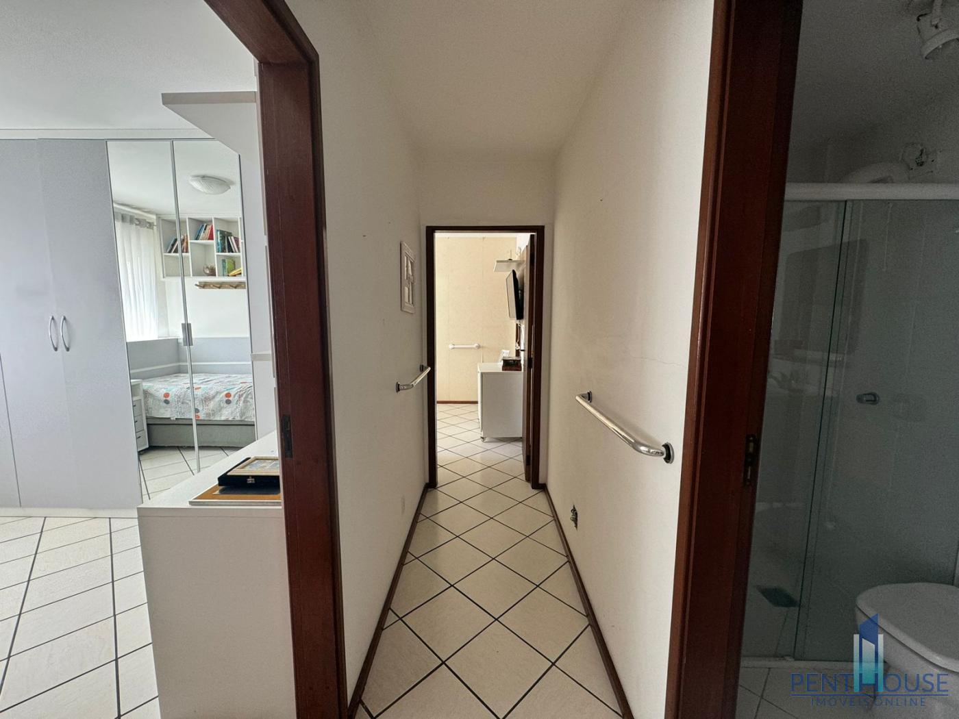 Apartamento à venda com 2 quartos, 68m² - Foto 10