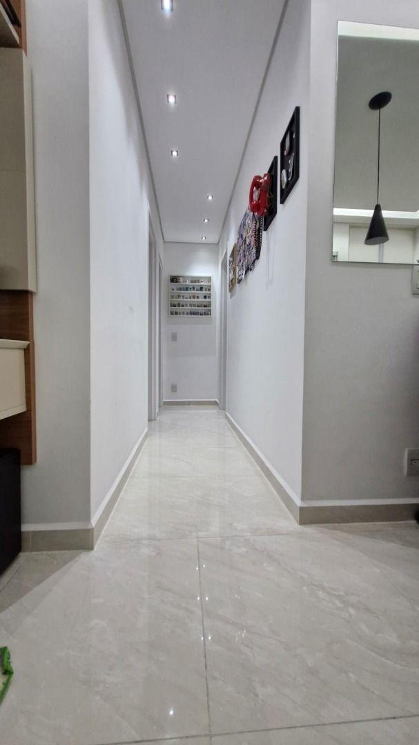 Apartamento à venda com 2 quartos, 62m² - Foto 10