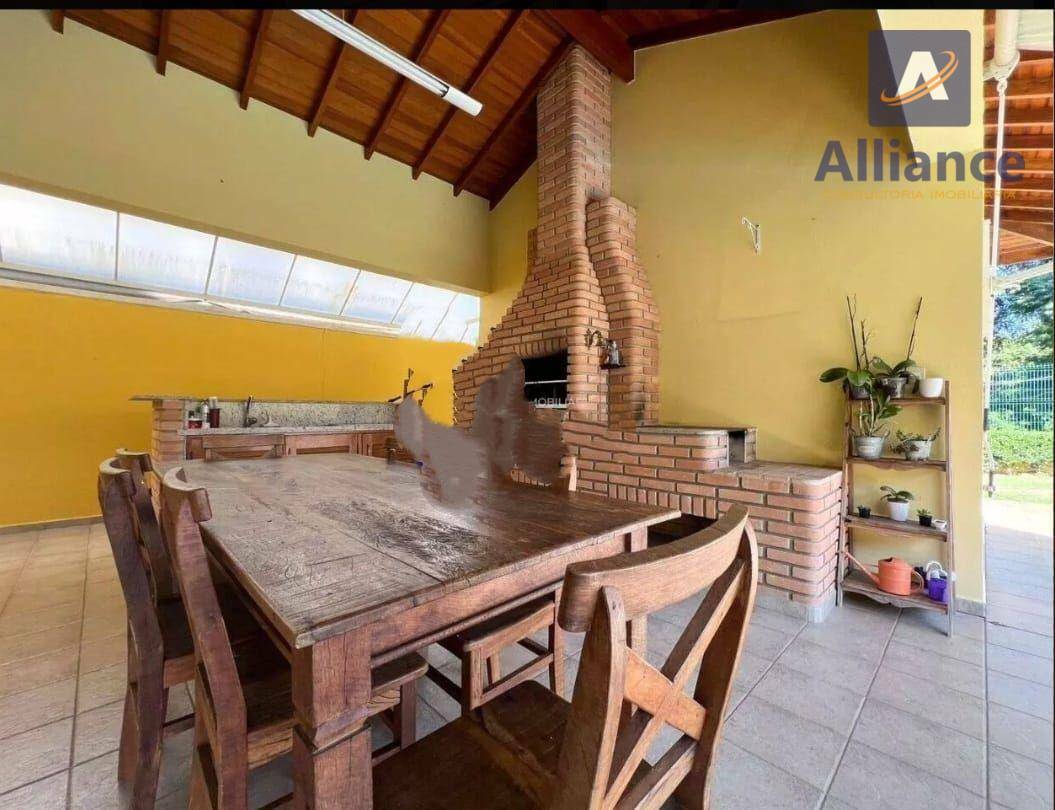Casa de Condomínio para alugar com 3 quartos, 306m² - Foto 5