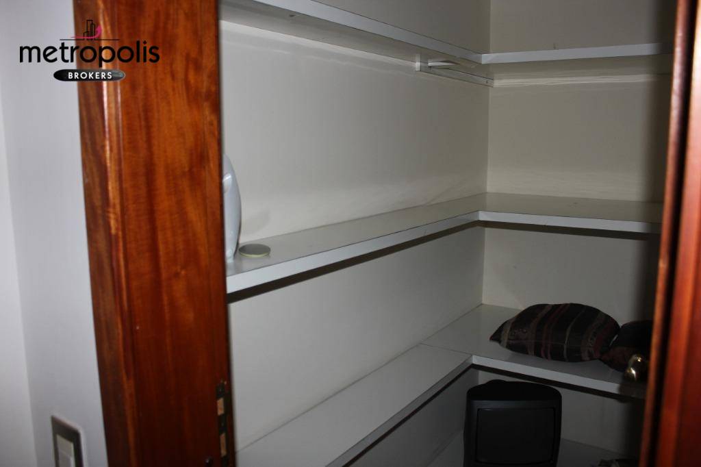 Apartamento à venda com 3 quartos, 242m² - Foto 15