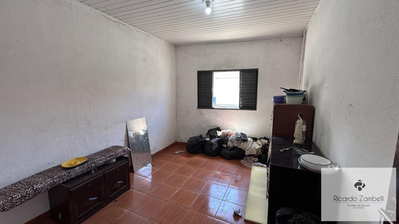 Casa à venda com 2 quartos, 300m² - Foto 5