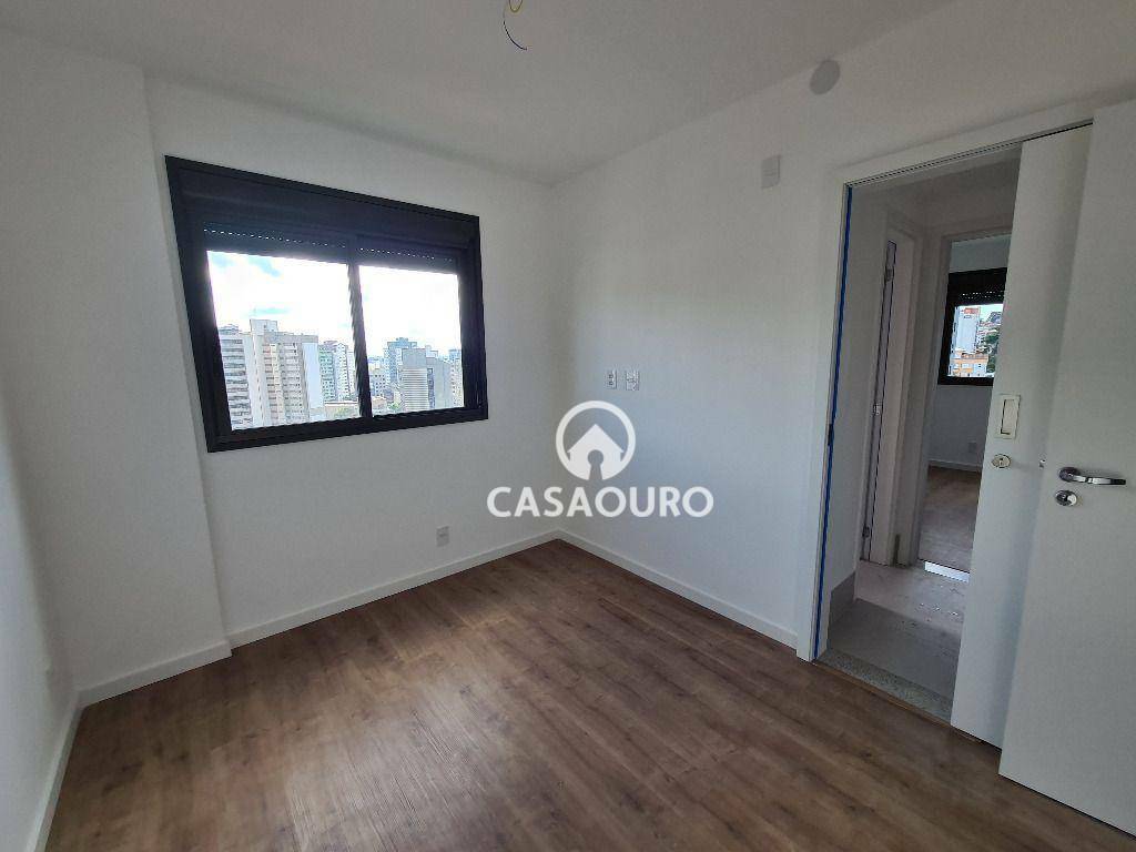 Apartamento à venda com 4 quartos, 133m² - Foto 19