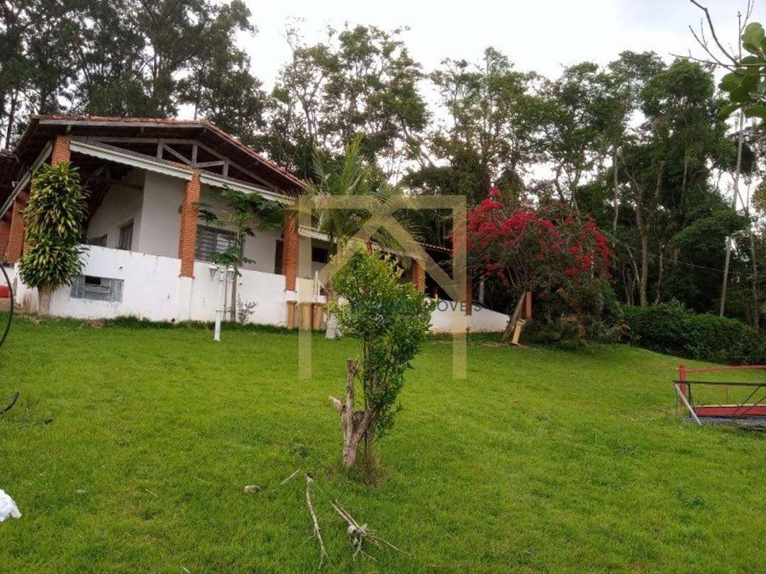 Sítio à venda com 3 quartos, 300m² - Foto 1