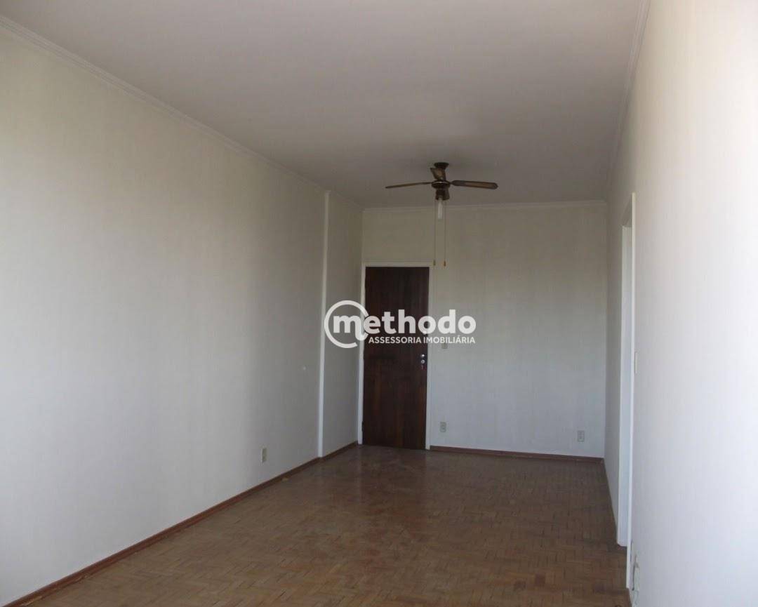 Apartamento à venda com 3 quartos, 75m² - Foto 4