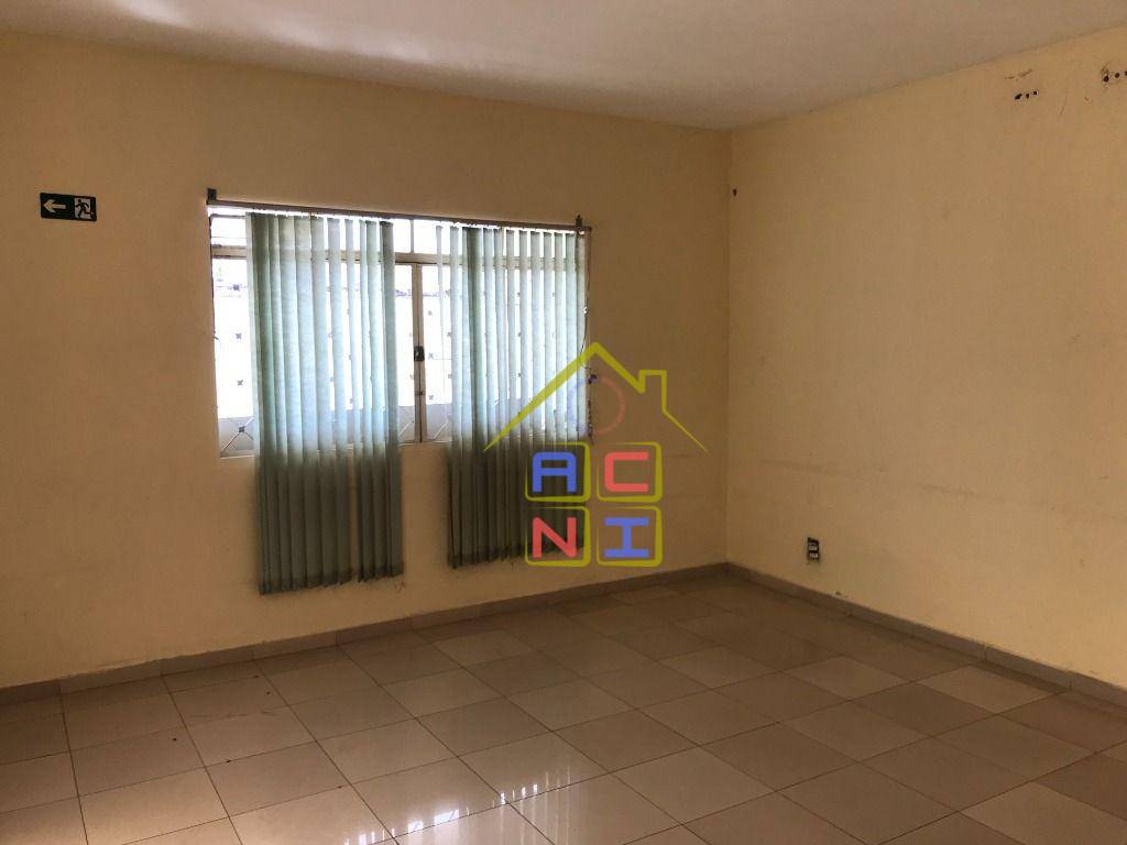 Sobrado à venda com 4 quartos, 300m² - Foto 2