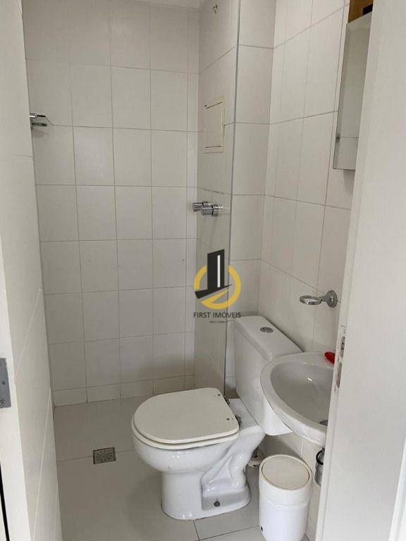 Apartamento à venda com 4 quartos, 240m² - Foto 17