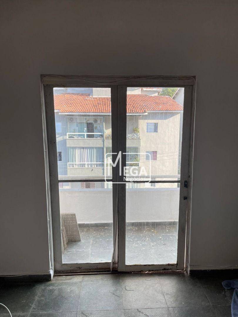 Apartamento à venda com 2 quartos, 72m² - Foto 2