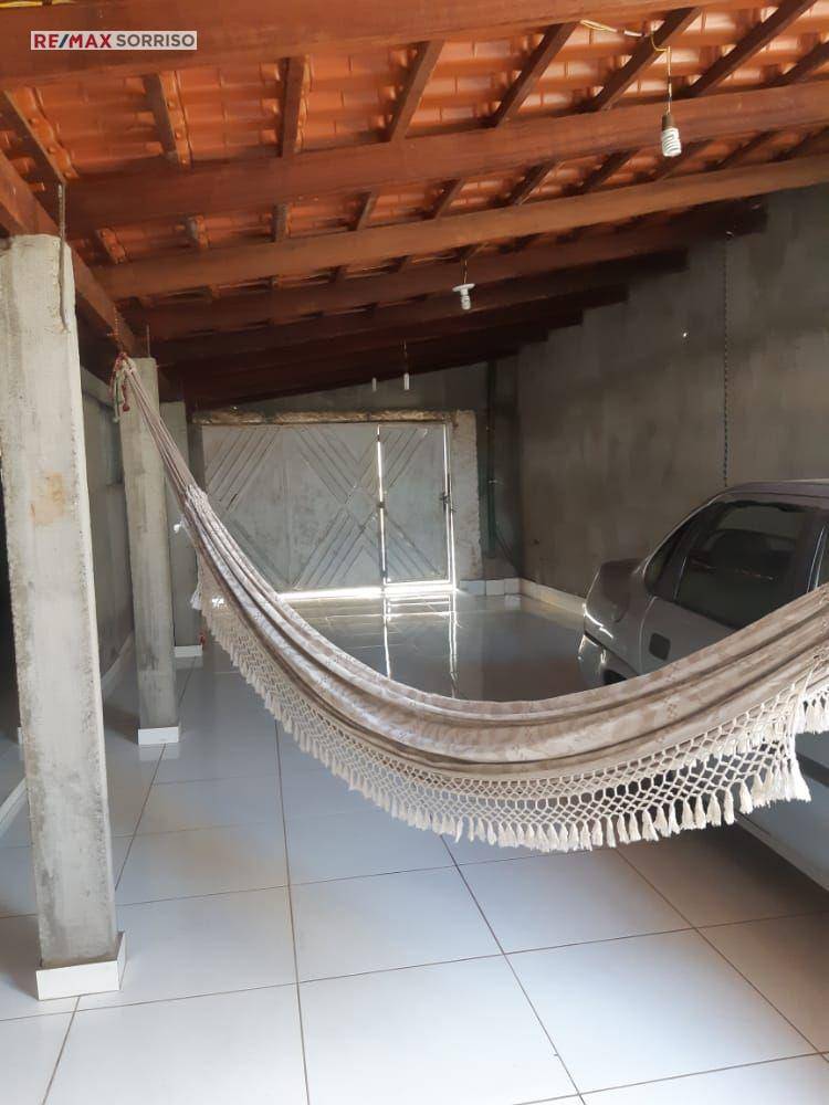 Casa à venda com 3 quartos, 250m² - Foto 2