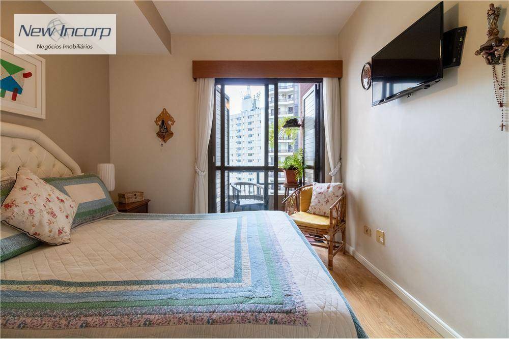 Apartamento à venda com 3 quartos, 142m² - Foto 13