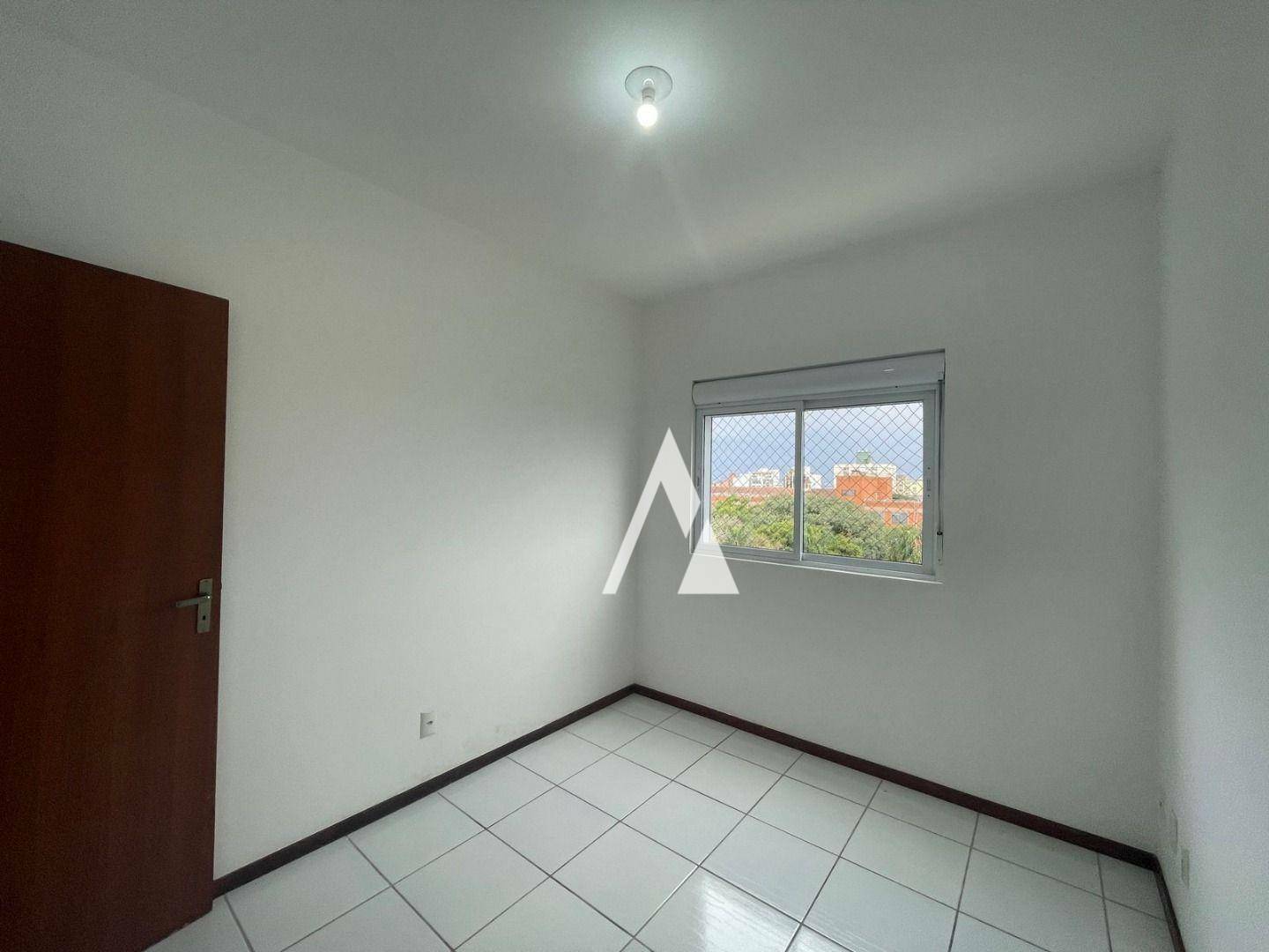 Apartamento à venda com 3 quartos, 93m² - Foto 5