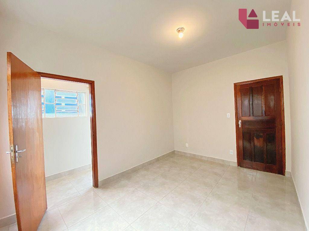 Apartamento para alugar com 3 quartos, 100m² - Foto 3