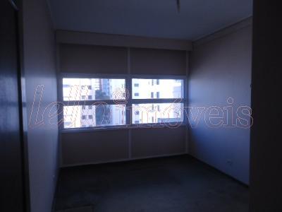 Apartamento para alugar com 3 quartos, 170m² - Foto 11