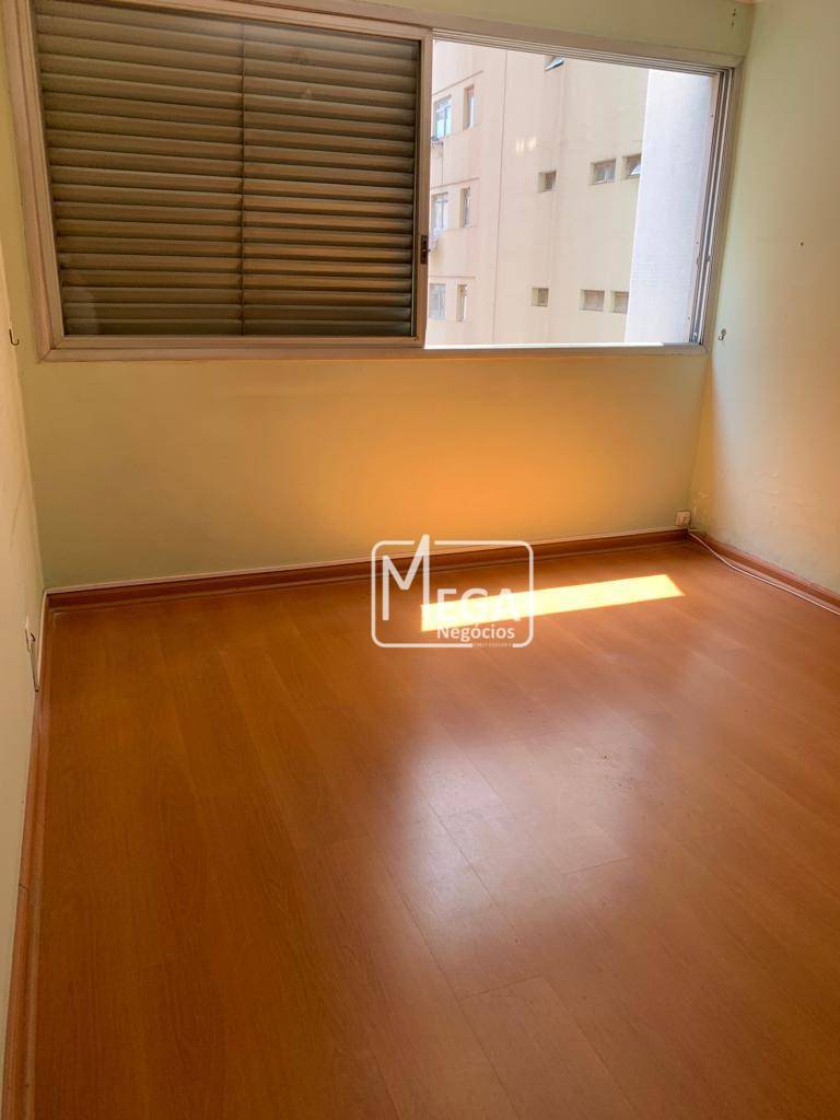 Apartamento à venda com 3 quartos, 173m² - Foto 3