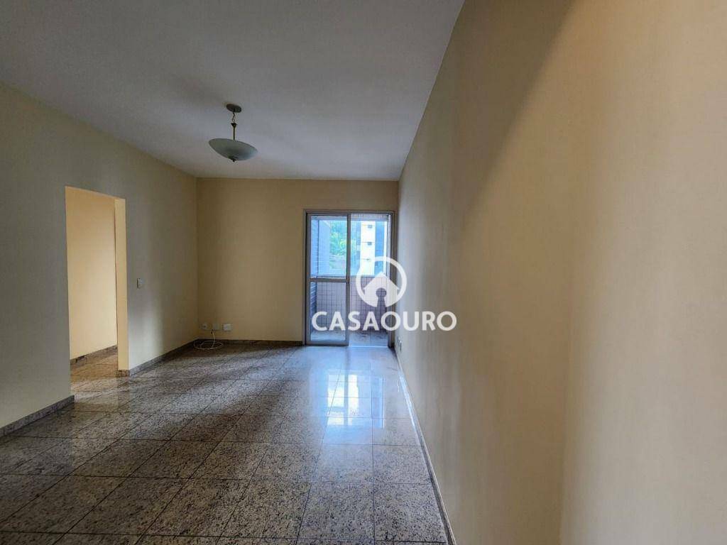 Apartamento à venda com 2 quartos, 72m² - Foto 3