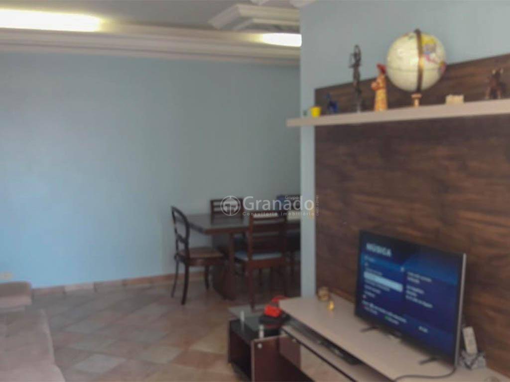 Apartamento à venda com 3 quartos, 94m² - Foto 3