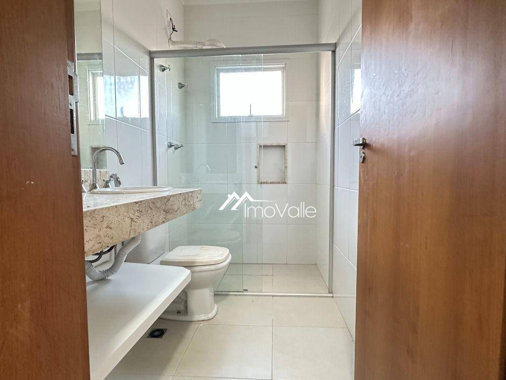 Casa de Condomínio para alugar com 4 quartos, 280m² - Foto 24