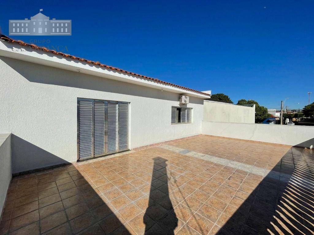 Sobrado, 5 quartos, 408 m² - Foto 4