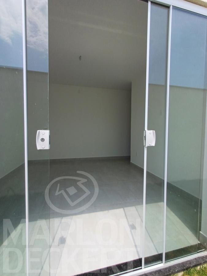 Casa à venda com 2 quartos, 68m² - Foto 13