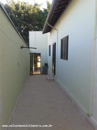 Casa à venda com 3 quartos, 250m² - Foto 9